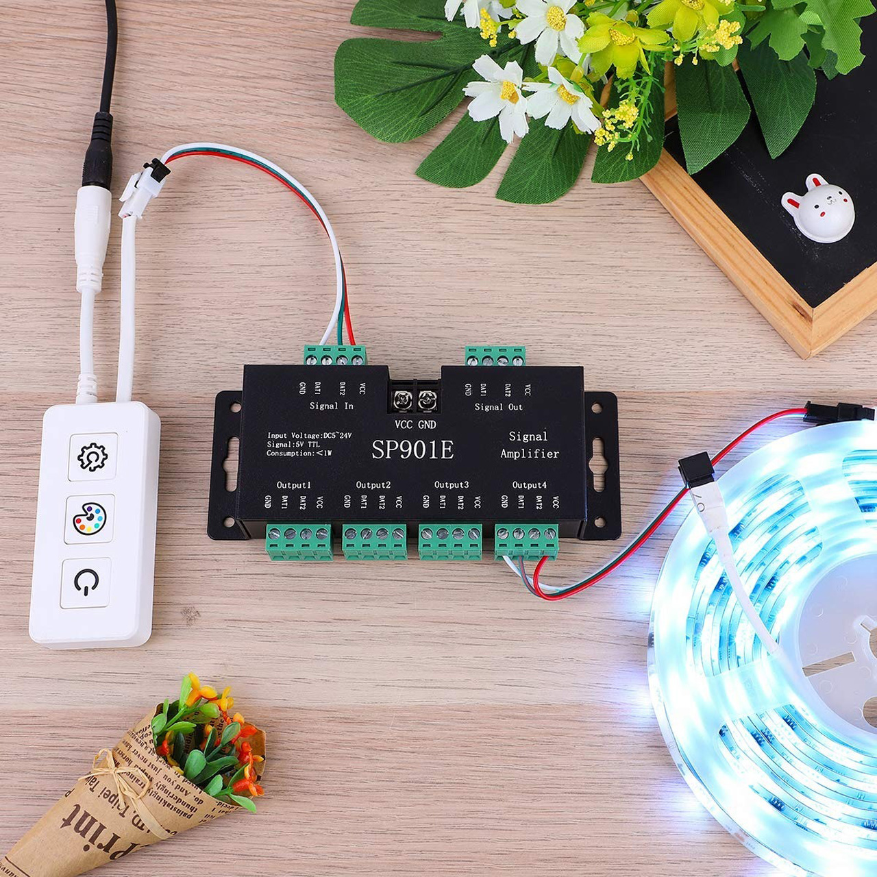 Amplificator LED pixel digital SP901E pentru bandă LED adresabilă, 5-24V, 8 ieșiri